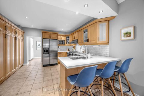 Photo 4 at 3 Blakley Avenue, Smythe, Toronto