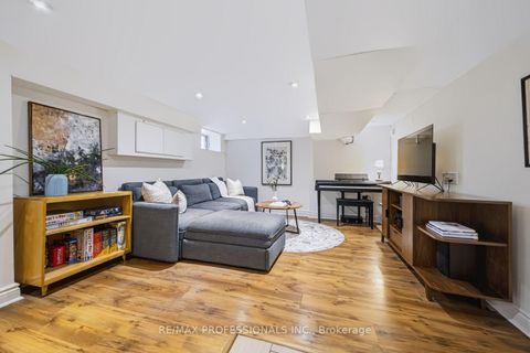 Photo 23 at 3 Blakley Avenue, Smythe, Toronto