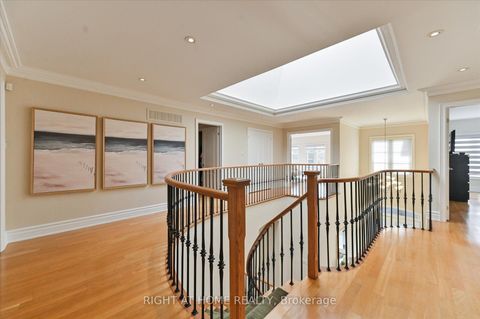 Photo 21 at 154 Charlton Boulevard, Newtonbrook West, Toronto