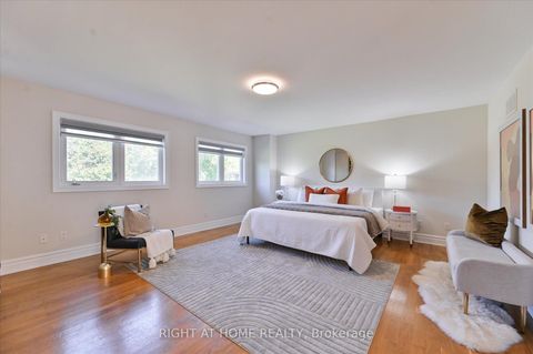 Photo 23 at 154 Charlton Boulevard, Newtonbrook West, Toronto