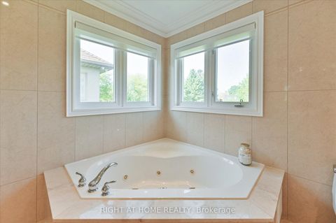 Photo 29 at 154 Charlton Boulevard, Newtonbrook West, Toronto