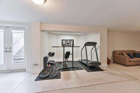 Photo 38 at 154 Charlton Boulevard, Newtonbrook West, Toronto
