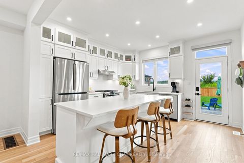 Photo 7 at 90 McBride Trail, Painswick South, Barrie
