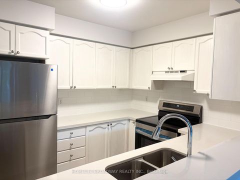 Photo 1 at 109 - 39 Pemberton Avenue, Newtonbrook East, Toronto