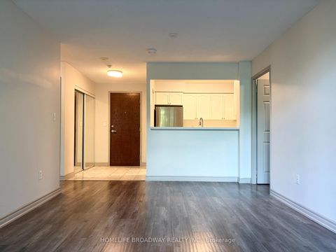 Photo 4 at 109 - 39 Pemberton Avenue, Newtonbrook East, Toronto