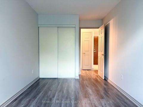 Photo 10 at 109 - 39 Pemberton Avenue, Newtonbrook East, Toronto