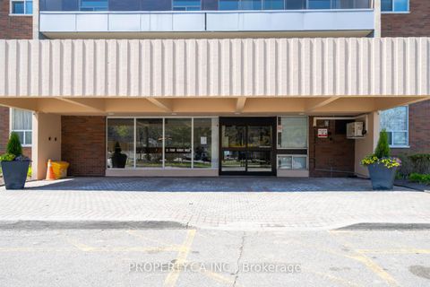 Photo 1 at 901 - 31 Four Winds Drive W, York University Heights, Toronto