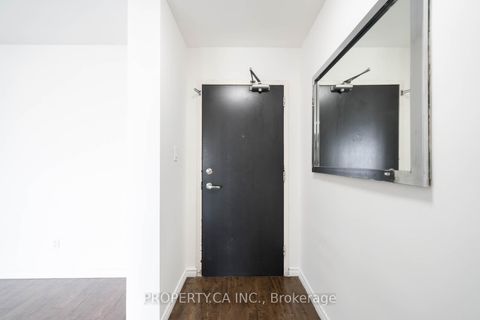 Photo 3 at 901 - 31 Four Winds Drive W, York University Heights, Toronto