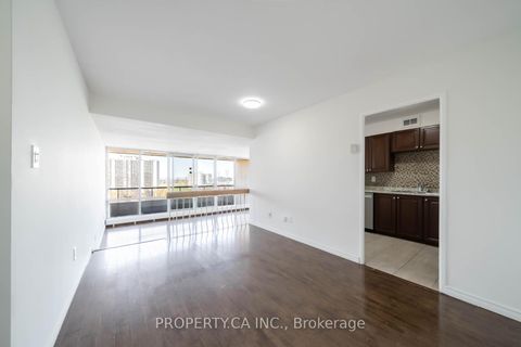 Photo 18 at 901 - 31 Four Winds Drive W, York University Heights, Toronto