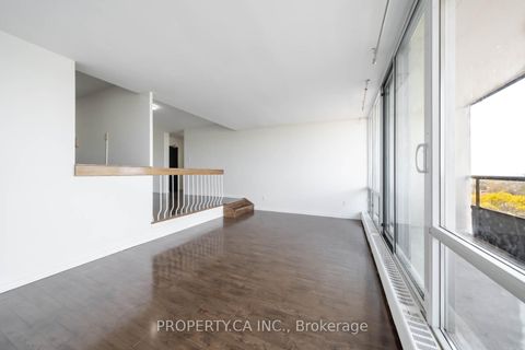 Photo 24 at 901 - 31 Four Winds Drive W, York University Heights, Toronto