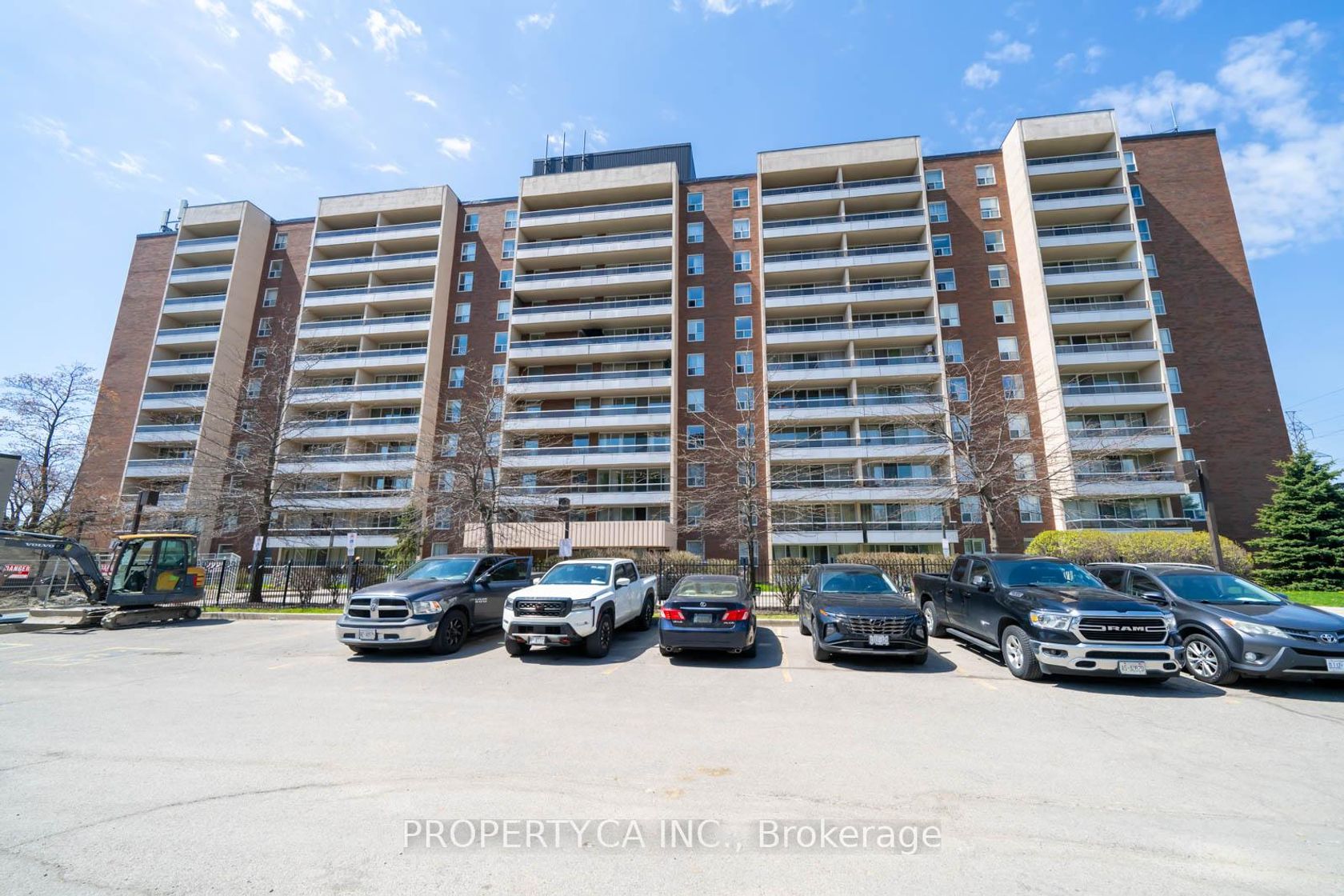 901 - 31 Four Winds Drive W, York University Heights, Toronto photo 8