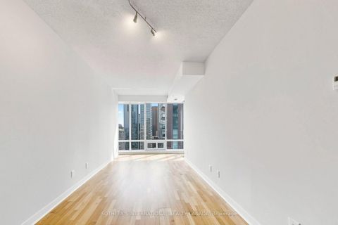 Photo 5 at 3906 - 295 Adelaide Street W, Waterfront Communities C1, Toronto