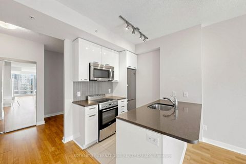 Photo 10 at 3906 - 295 Adelaide Street W, Waterfront Communities C1, Toronto