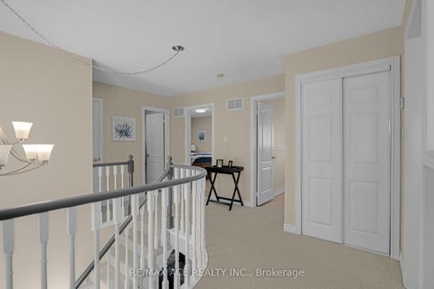 Photo 5 at 1 Margaret Place, Keswick North, Georgina