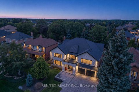 Photo 2 at 84 Wilshire Boulevard, East Woodbridge, Vaughan