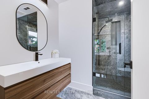 Photo 20 at 84 Wilshire Boulevard, East Woodbridge, Vaughan