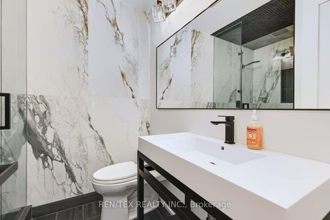 Photo 22 at 84 Wilshire Boulevard, East Woodbridge, Vaughan