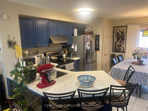 Photo 2 at 149 Torbarrie Road, CFB, Toronto
