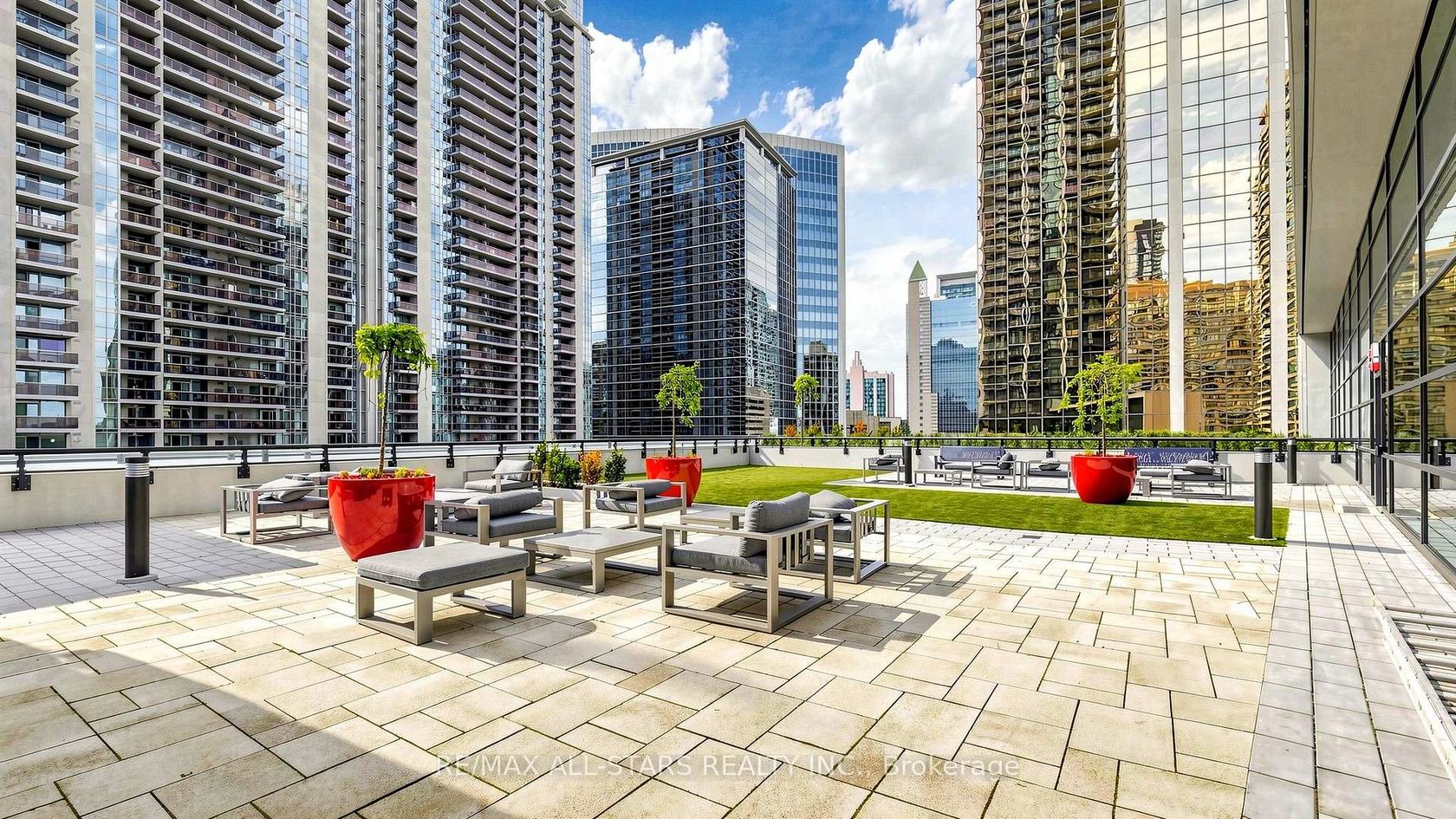 1609 - 4955 Yonge Street, Willowdale East, Toronto photo number 2