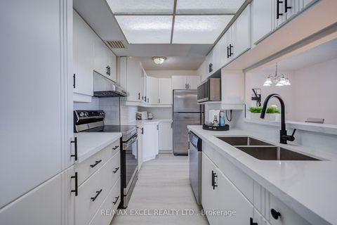 Photo 9 at 906 - 30 Thunder Grove, Agincourt North, Toronto