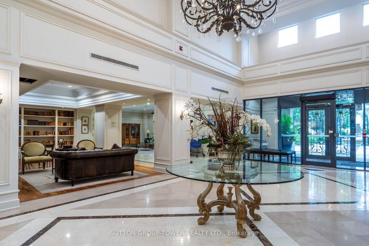 Photo 5 at 505B - 660 Sheppard Avenue E, Bayview Village, Toronto