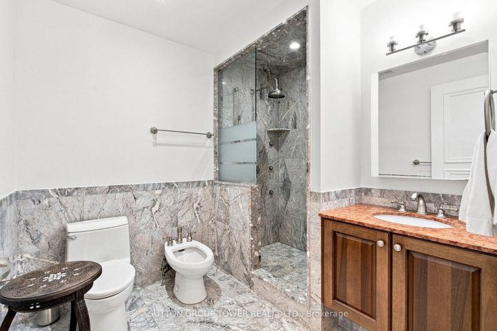Photo 11 at 505B - 660 Sheppard Avenue E, Bayview Village, Toronto