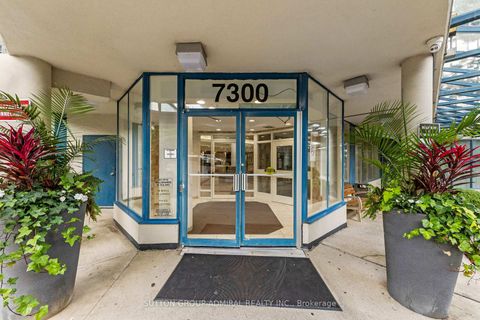 Photo 3 at 1801 - 7300 Yonge Street, Yorkhill, Vaughan