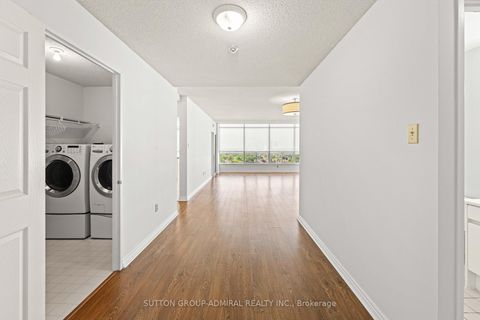 Photo 9 at 1801 - 7300 Yonge Street, Yorkhill, Vaughan