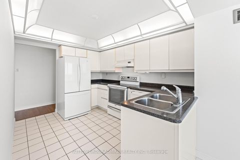 Photo 19 at 1801 - 7300 Yonge Street, Yorkhill, Vaughan