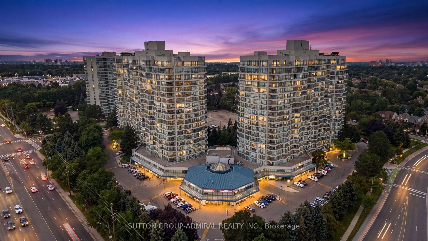 1801 - 7300 Yonge Street, Yorkhill, Vaughan photo number 2