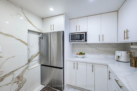 Photo 13 at 208 - 238 Albion Road, Old Rexdale, Toronto