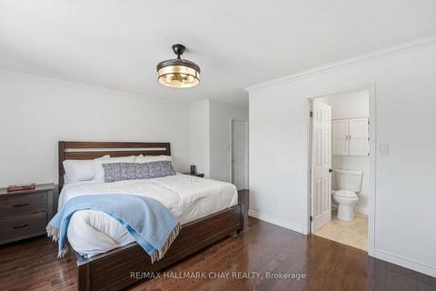 Photo 15 at 117 Brown Street, Holly, Barrie