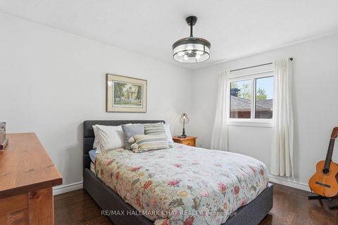 Photo 18 at 117 Brown Street, Holly, Barrie