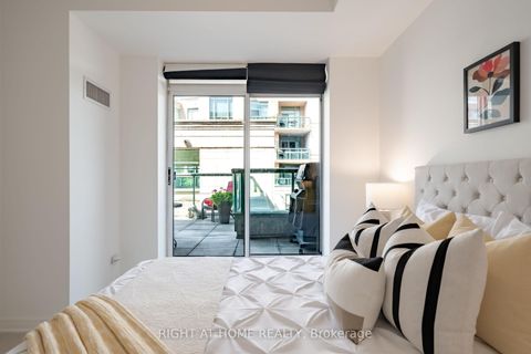 Photo 7 at 202 - 35 Boardwalk Drive, The Beaches, Toronto