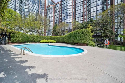 Photo 39 at 1003 - 725 King Street W, Niagara, Toronto
