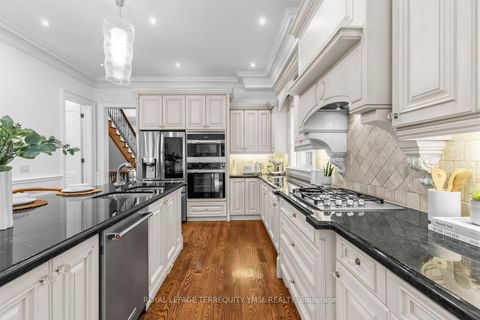 Photo 14 at 399 Fairlawn Avenue, Nortown, Toronto