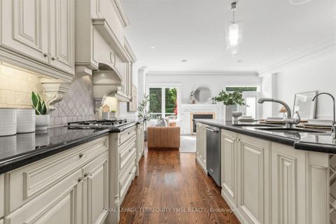 Photo 20 at 399 Fairlawn Avenue, Nortown, Toronto