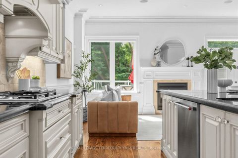 Photo 21 at 399 Fairlawn Avenue, Nortown, Toronto