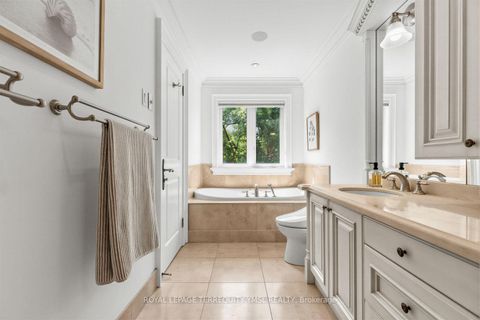 Photo 31 at 399 Fairlawn Avenue, Nortown, Toronto