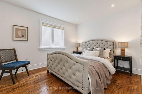 Photo 32 at 399 Fairlawn Avenue, Nortown, Toronto