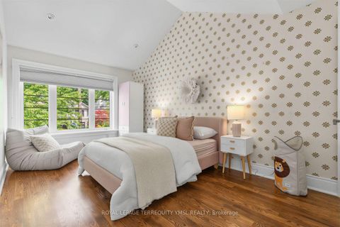 Photo 34 at 399 Fairlawn Avenue, Nortown, Toronto