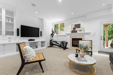 Photo 37 at 399 Fairlawn Avenue, Nortown, Toronto
