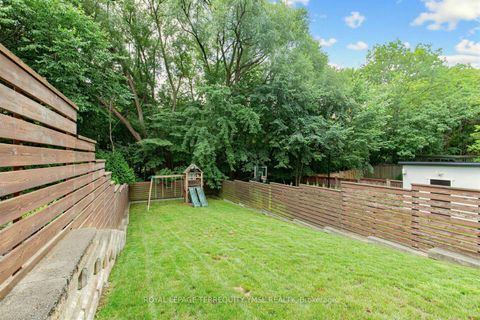 Photo 46 at 399 Fairlawn Avenue, Nortown, Toronto