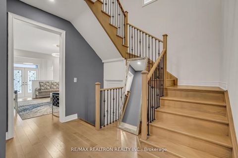 Photo 7 at 135 Prairie Rose Drive, Rural Richmond Hill, Richmond Hill