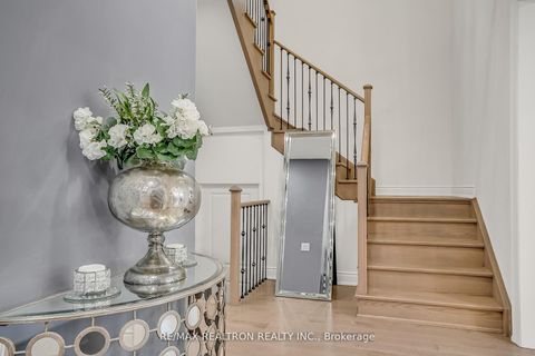 Photo 9 at 135 Prairie Rose Drive, Rural Richmond Hill, Richmond Hill