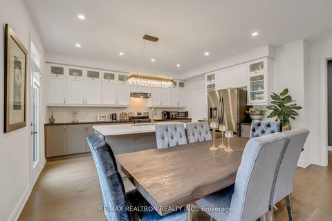 Photo 14 at 135 Prairie Rose Drive, Rural Richmond Hill, Richmond Hill