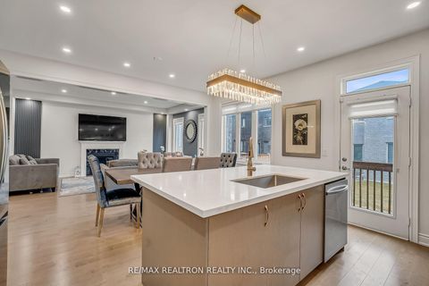 Photo 18 at 135 Prairie Rose Drive, Rural Richmond Hill, Richmond Hill