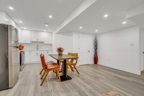 Photo 37 at 135 Prairie Rose Drive, Rural Richmond Hill, Richmond Hill