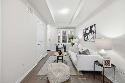 Photo 11 at 121 - 380 Hopewell Avenue, Belgravia, Toronto