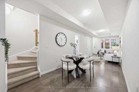Photo 14 at 121 - 380 Hopewell Avenue, Belgravia, Toronto